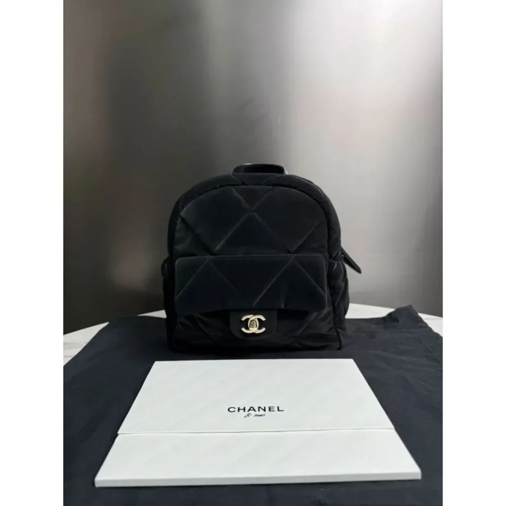 Chanel Women Pre-Loved Bag Very Good Condition